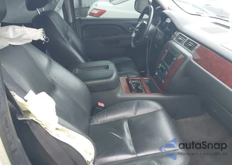 2010 Chevrolet Tahoe Ltz from USA, damaged, VIN 1GNUCCE02AR187376